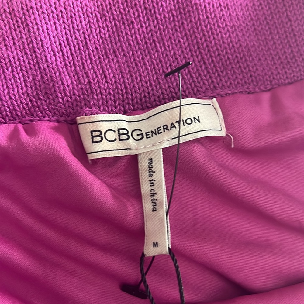 BCBGeneration 2pc Set - Picture 8 of 10